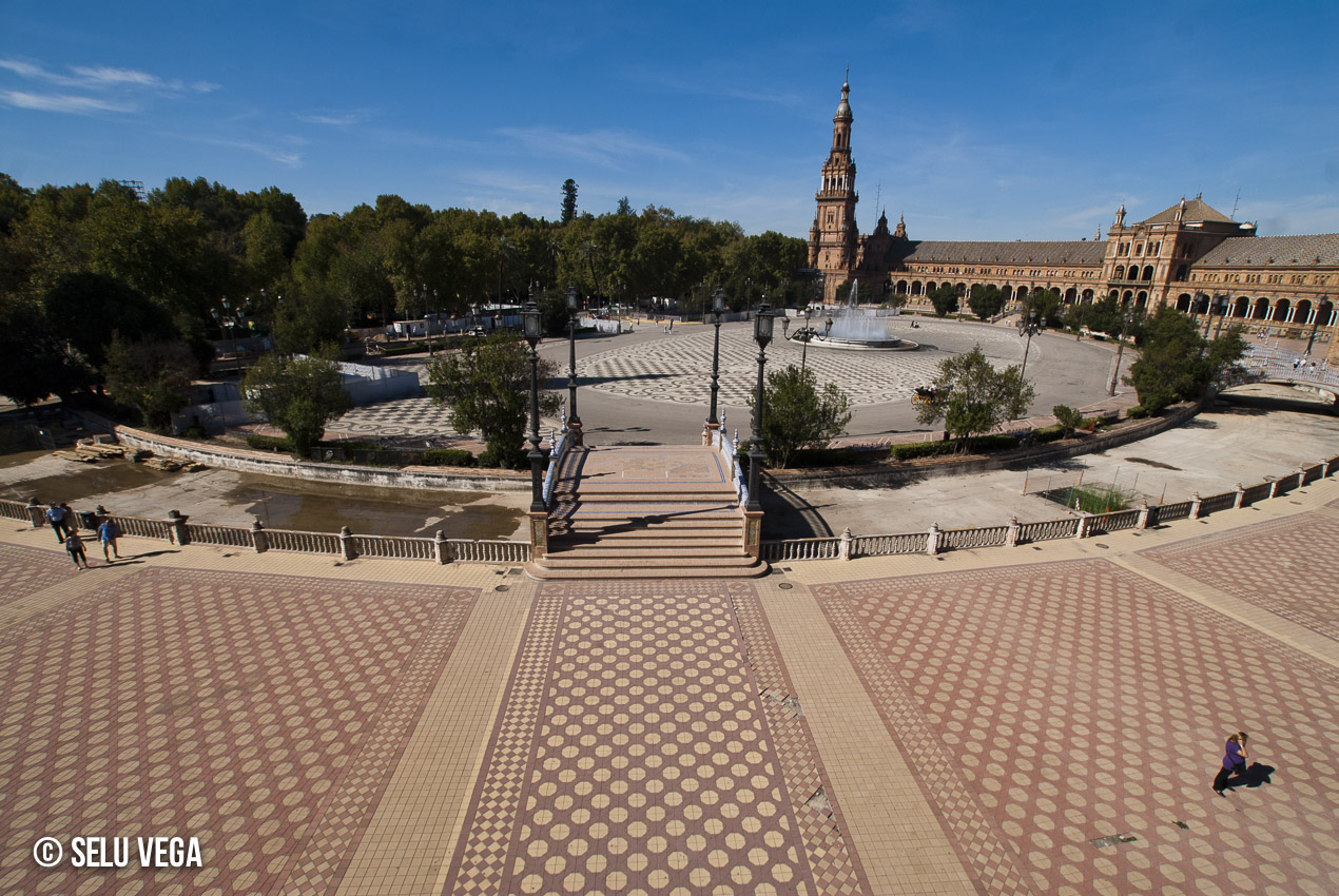 Plaza de España, Te quiero Un pequeño tributo a una de las plazas más bonitas del mundo.